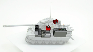 Illustration for article titled Motorized LEGO Tank Cries For A Diorama Built Around It